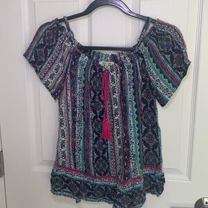 Bleuh Ciel Boho peasant top with tassel in a colorful print size small